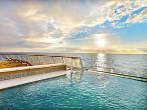 Viking Ocean Cruises Infinity Pool 1.jpg